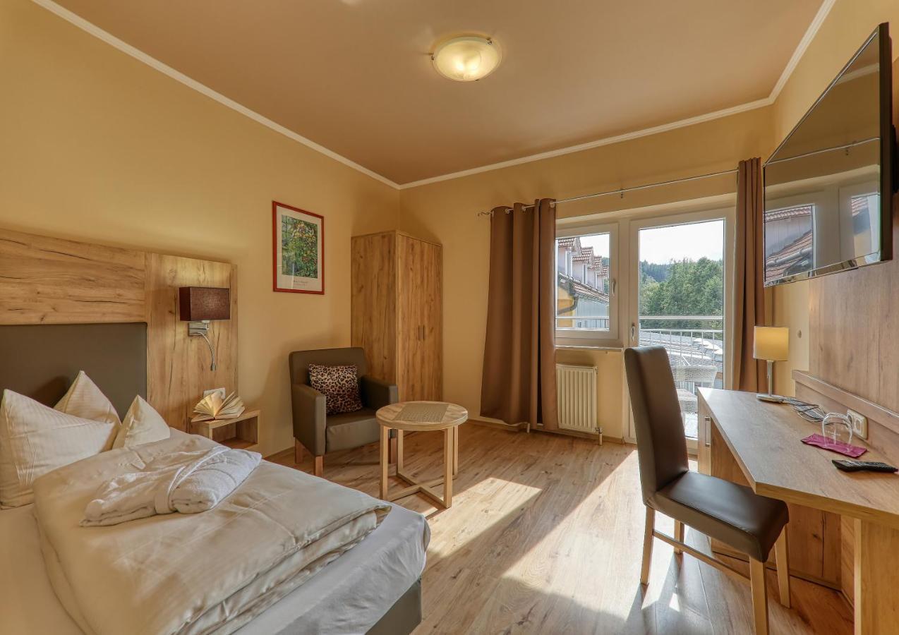 Wellnesshotel Deine Auszeit, Adults Only Achslach Buitenkant foto
